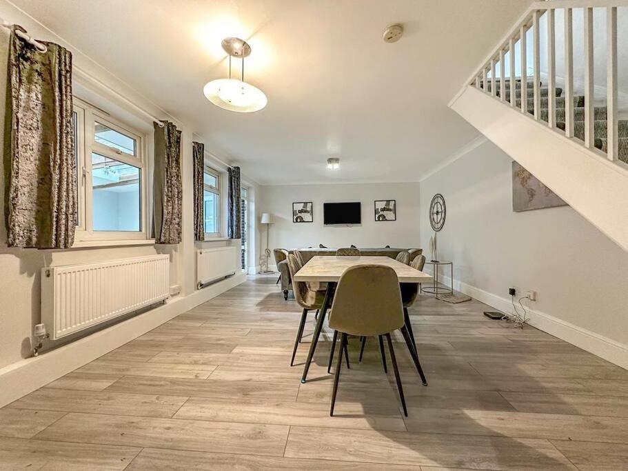 New Cosy Luxury 3 Bedroom House In Battersea London Londres Exterior foto